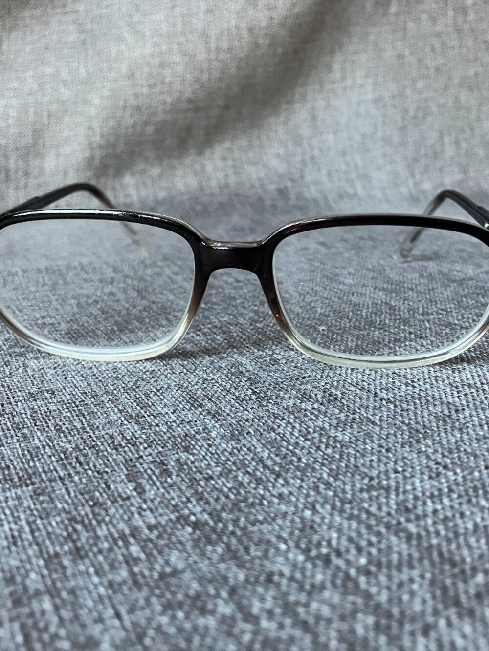 Marc Hunter 7781 Eyeglass Frames (Formally known as Woolrich Eyewear 7781)